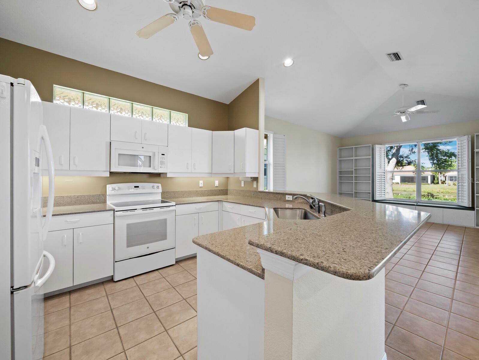MIRA LAGO AT PALMER RANCH PH 3 - Residential