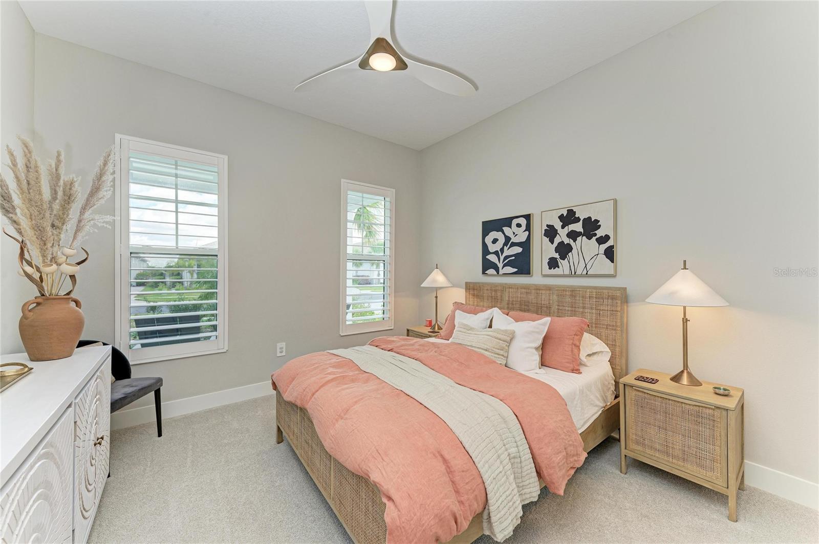 LAKEHOUSE COVE/WATERSIDE PH 5 - Residential