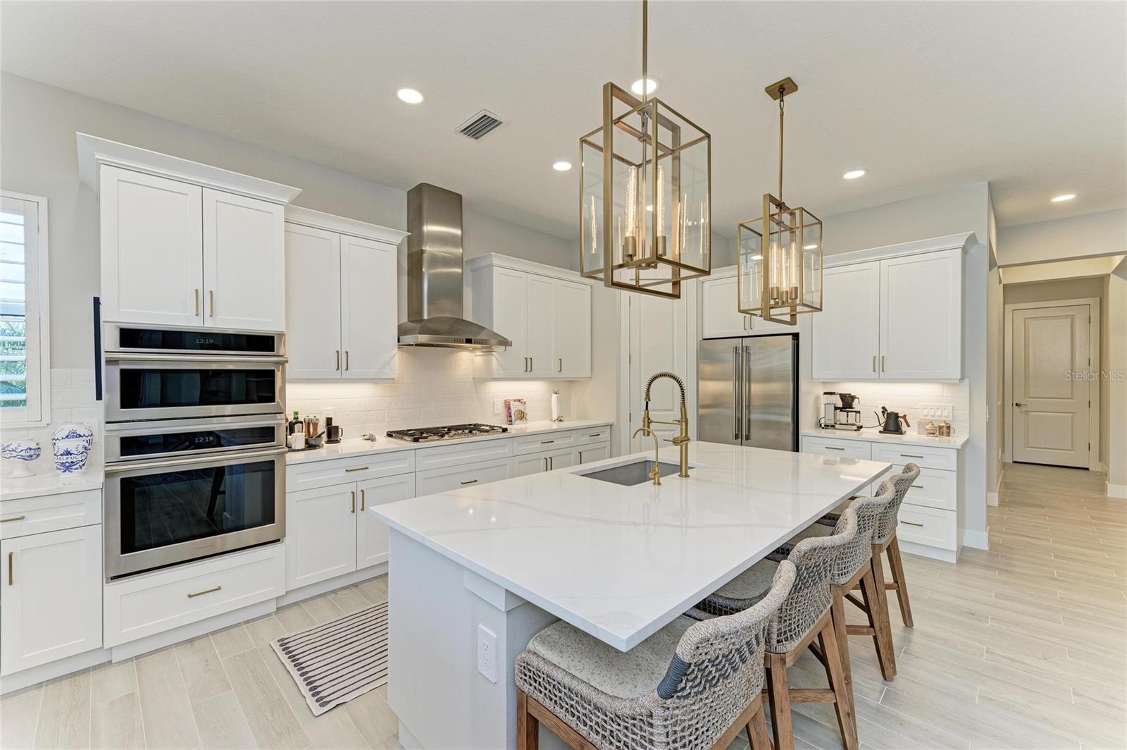 LAKEHOUSE COVE/WATERSIDE PH 5 - Residential