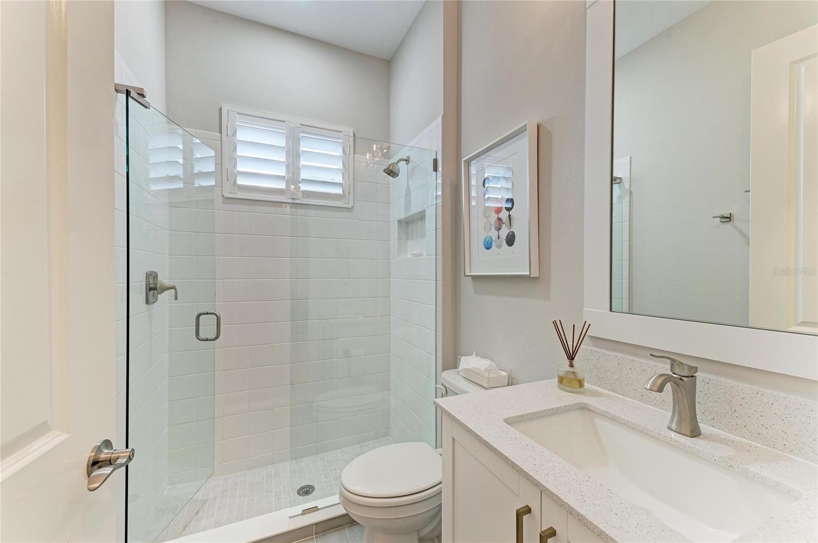 LAKEHOUSE COVE/WATERSIDE PH 5 - Residential