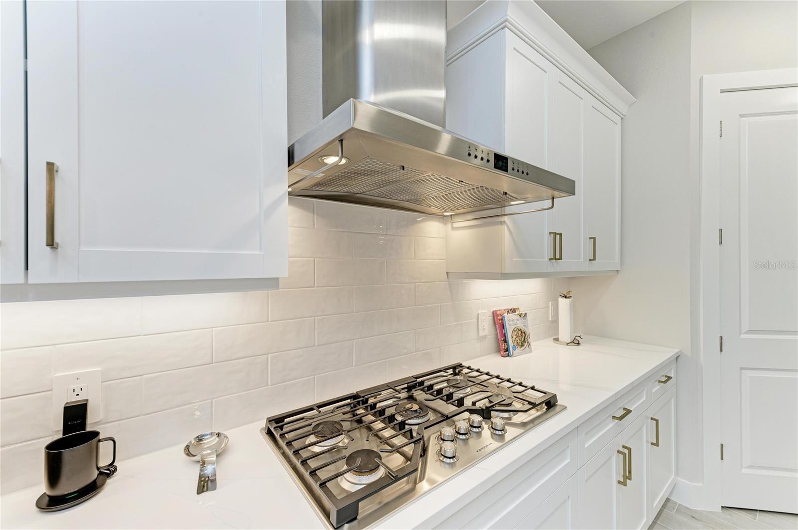 LAKEHOUSE COVE/WATERSIDE PH 5 - Residential