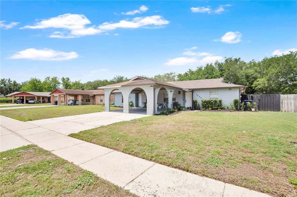 Photo of 7432 Golden Glenn Court, Orlando, FL 32807 (MLS # O6435943)
