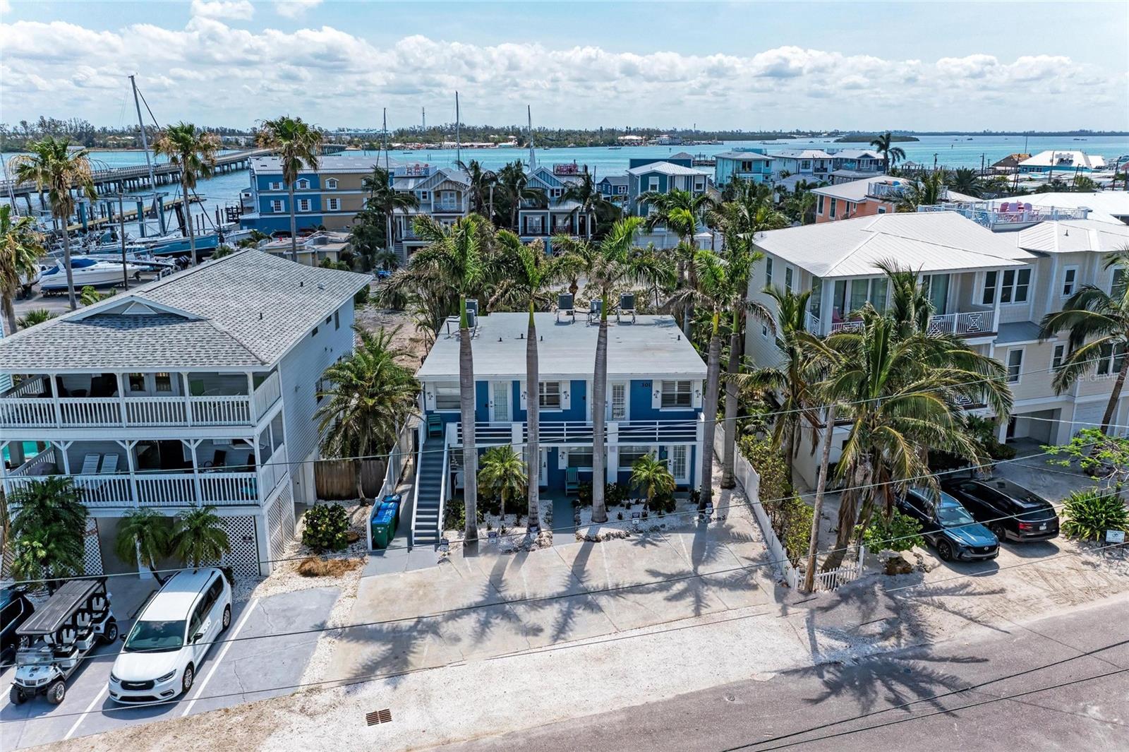 VILLAS BY THE SEA - Residential