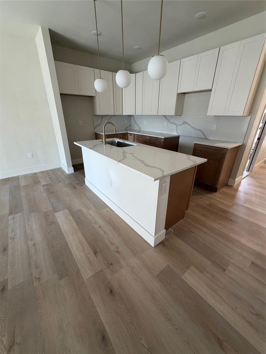 860 NW 5TH STREET