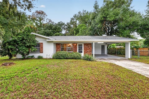 1305 Orange Avenue, Tavares, FL 32778