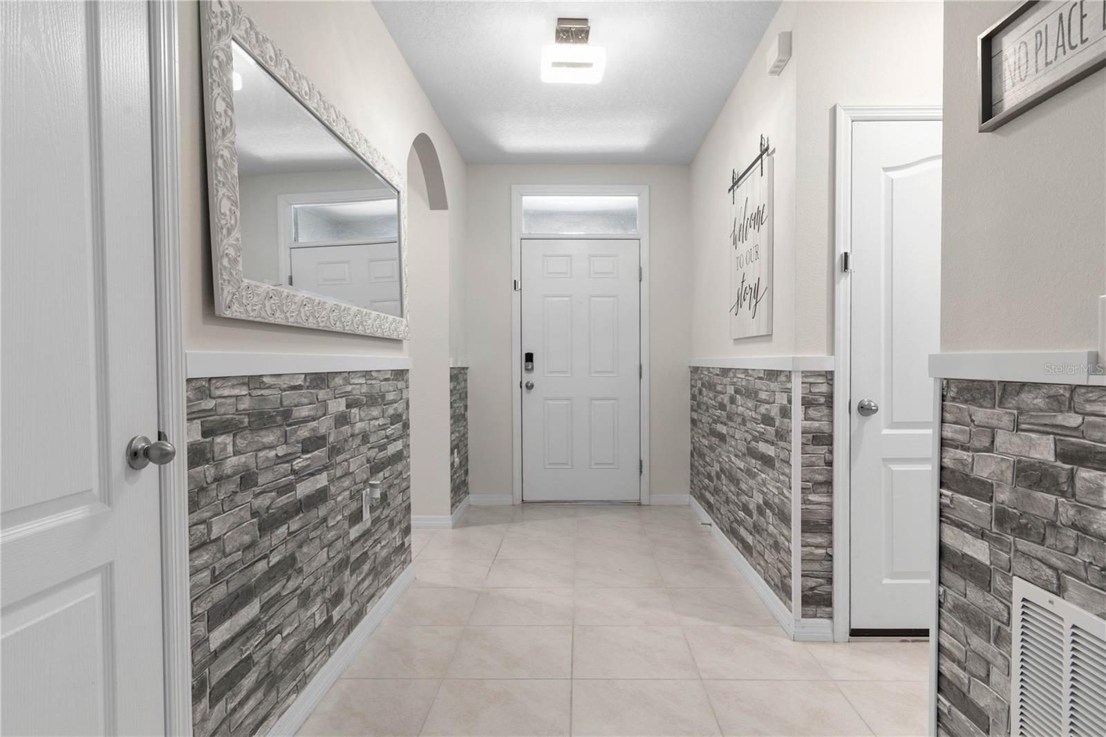 225 SUNSET POINT DRIVE