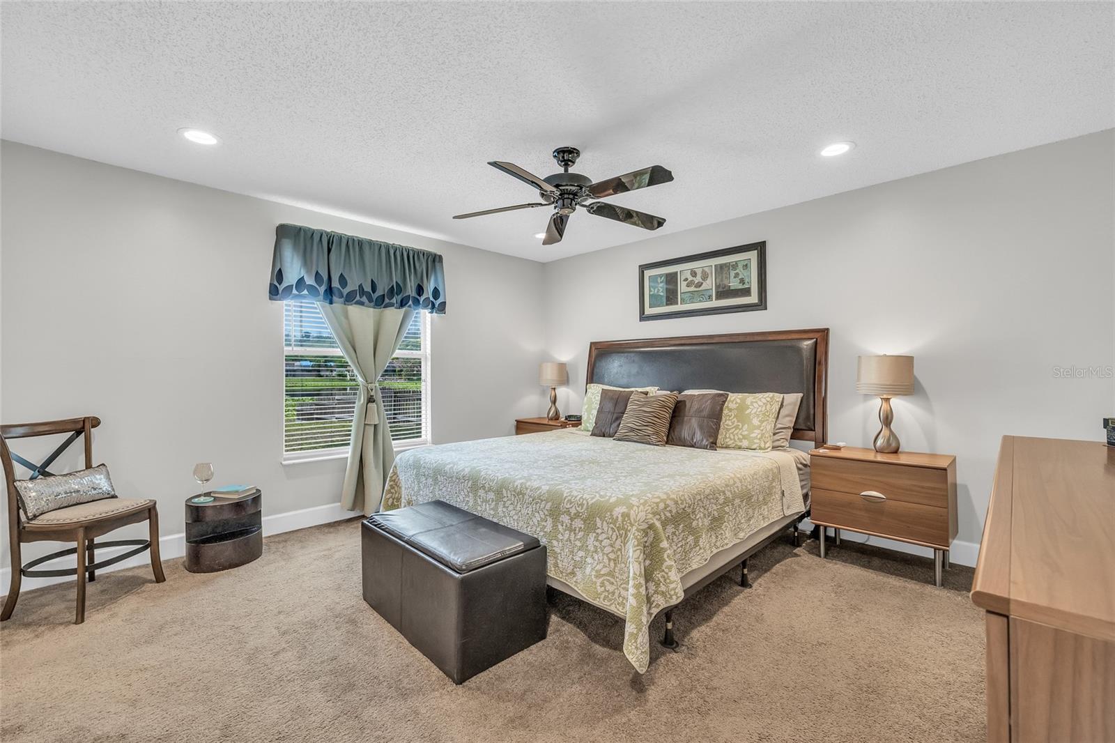 COUNTRY RUN UNIT 1 - Residential
