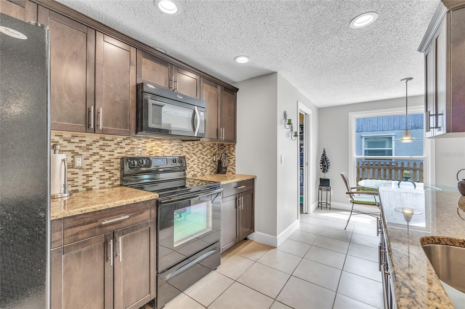 COUNTRY RUN UNIT 1 - Residential