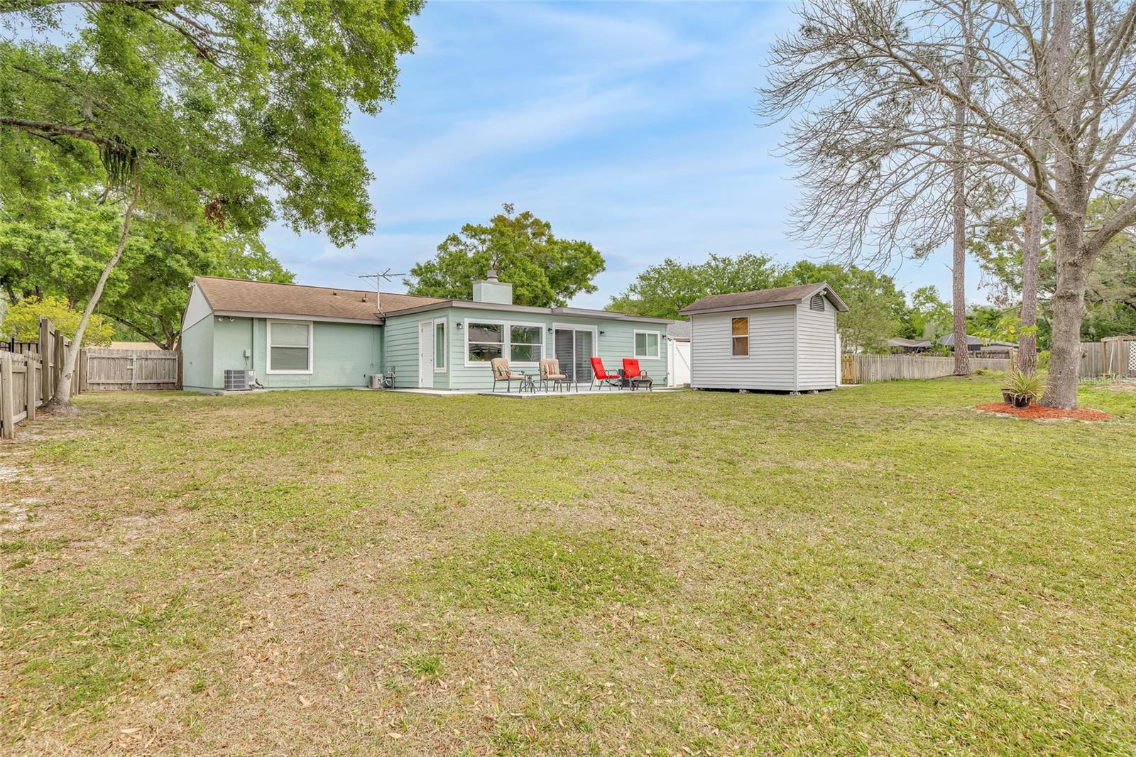COUNTRY RUN UNIT 1 - Residential