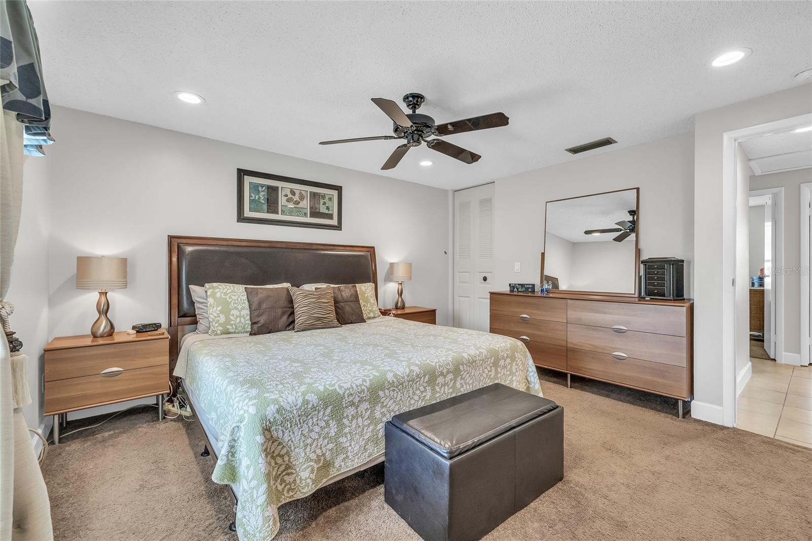 COUNTRY RUN UNIT 1 - Residential