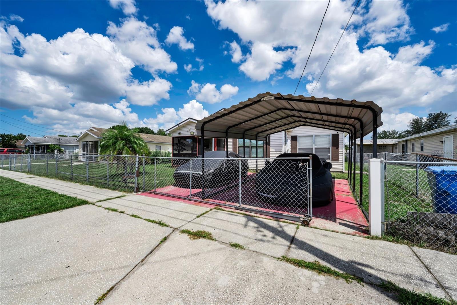 7526 CAROLTON CIRCLE