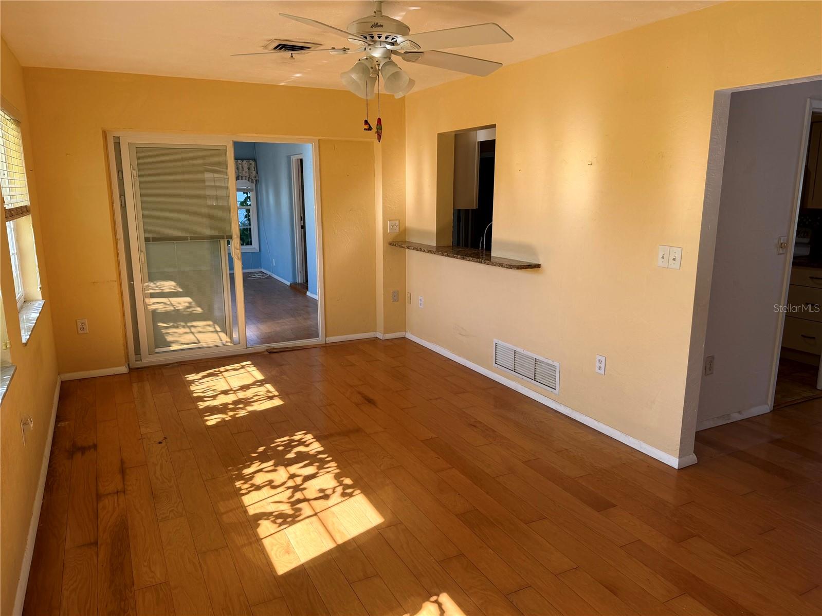 VILLAGE GREEN CLUB ESTATES - Residential