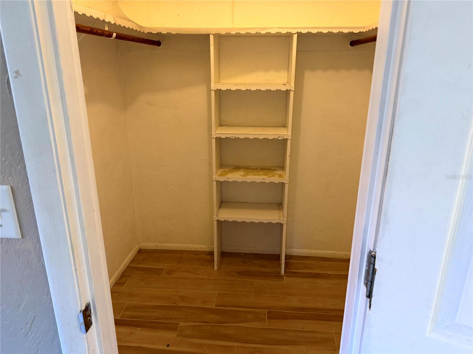 VILLAGE GREEN CLUB ESTATES - Residential