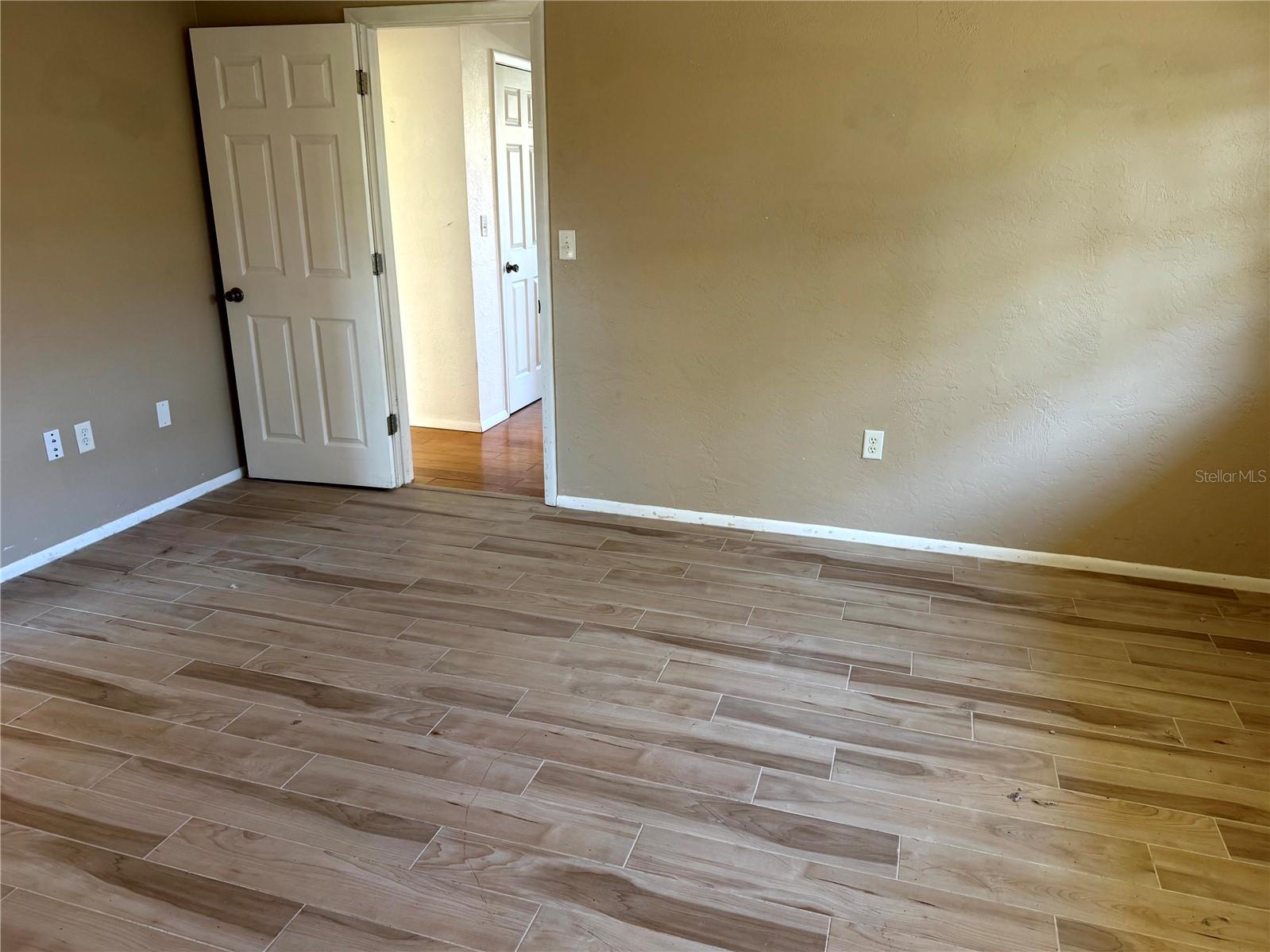 VILLAGE GREEN CLUB ESTATES - Residential