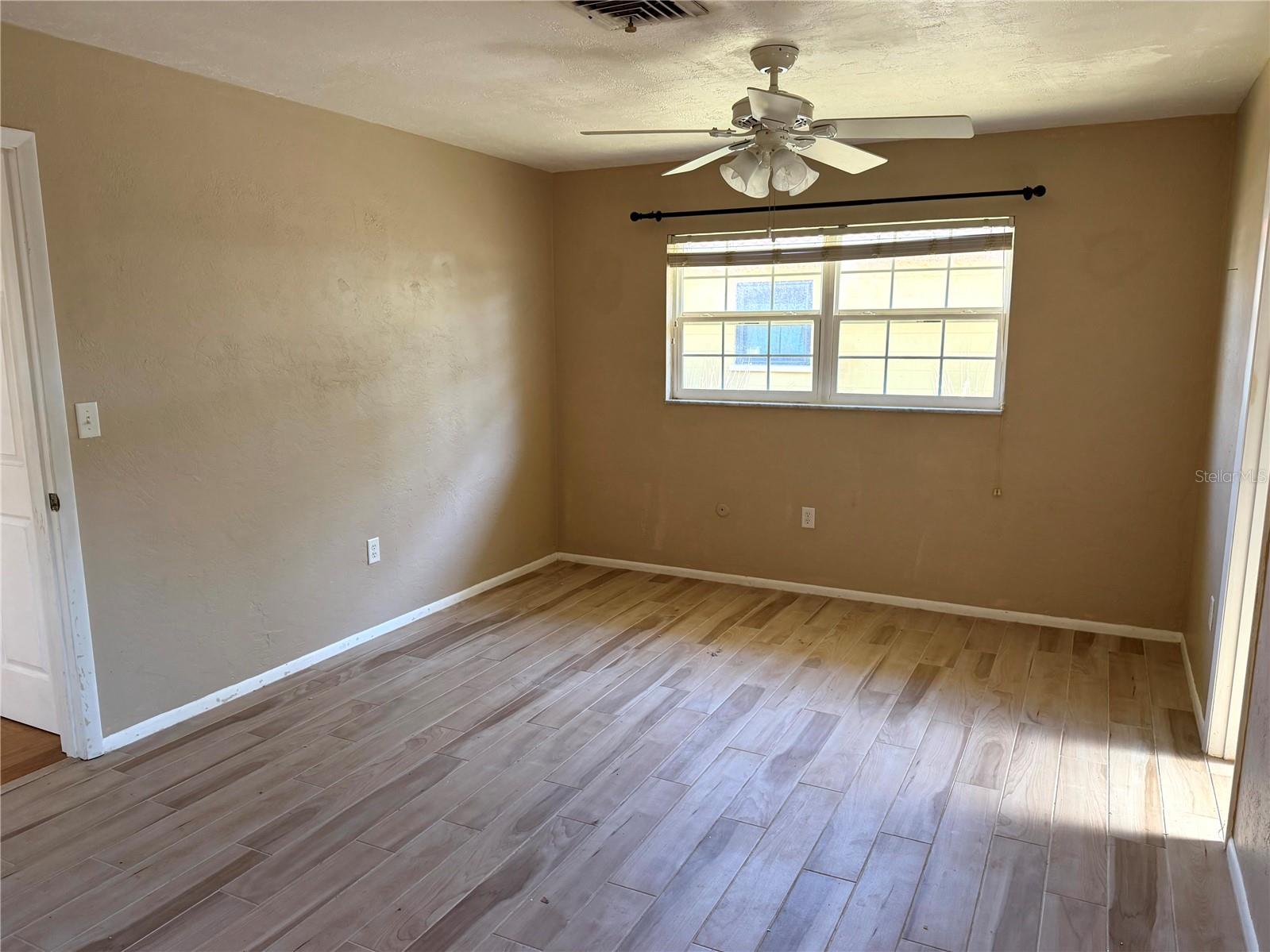 VILLAGE GREEN CLUB ESTATES - Residential