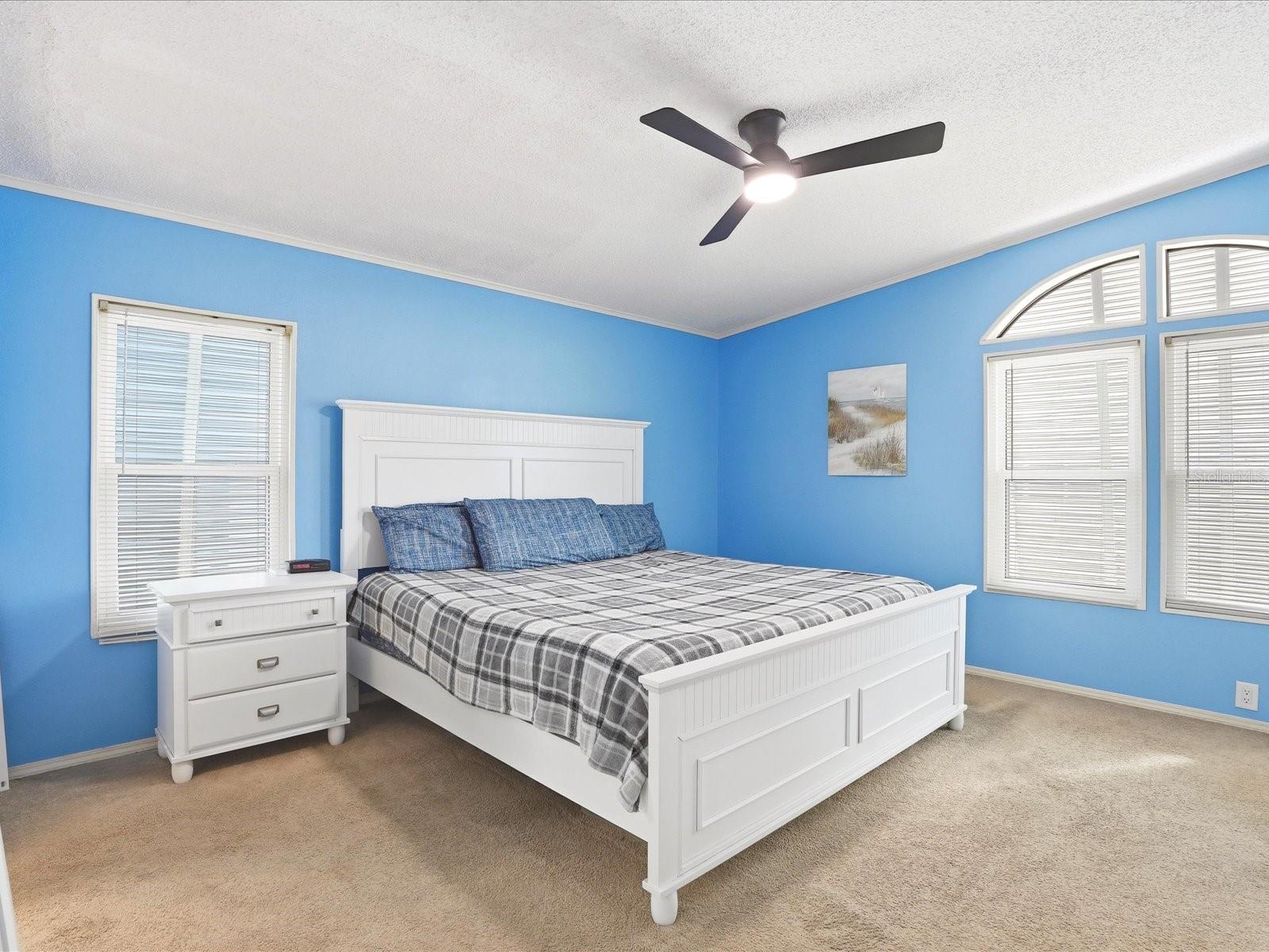 LEMON BAY ISLES PH 02 - Residential