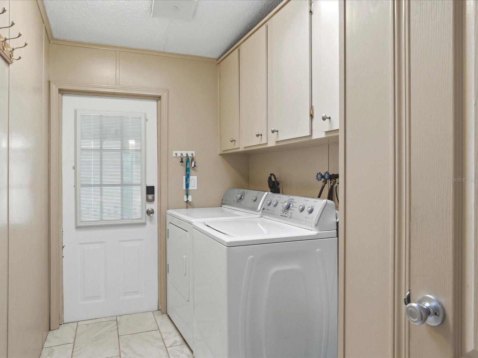 LEMON BAY ISLES PH 02 - Residential
