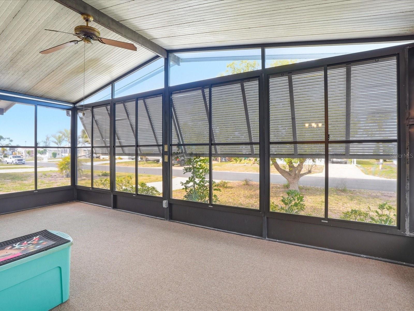 LEMON BAY ISLES PH 02 - Residential