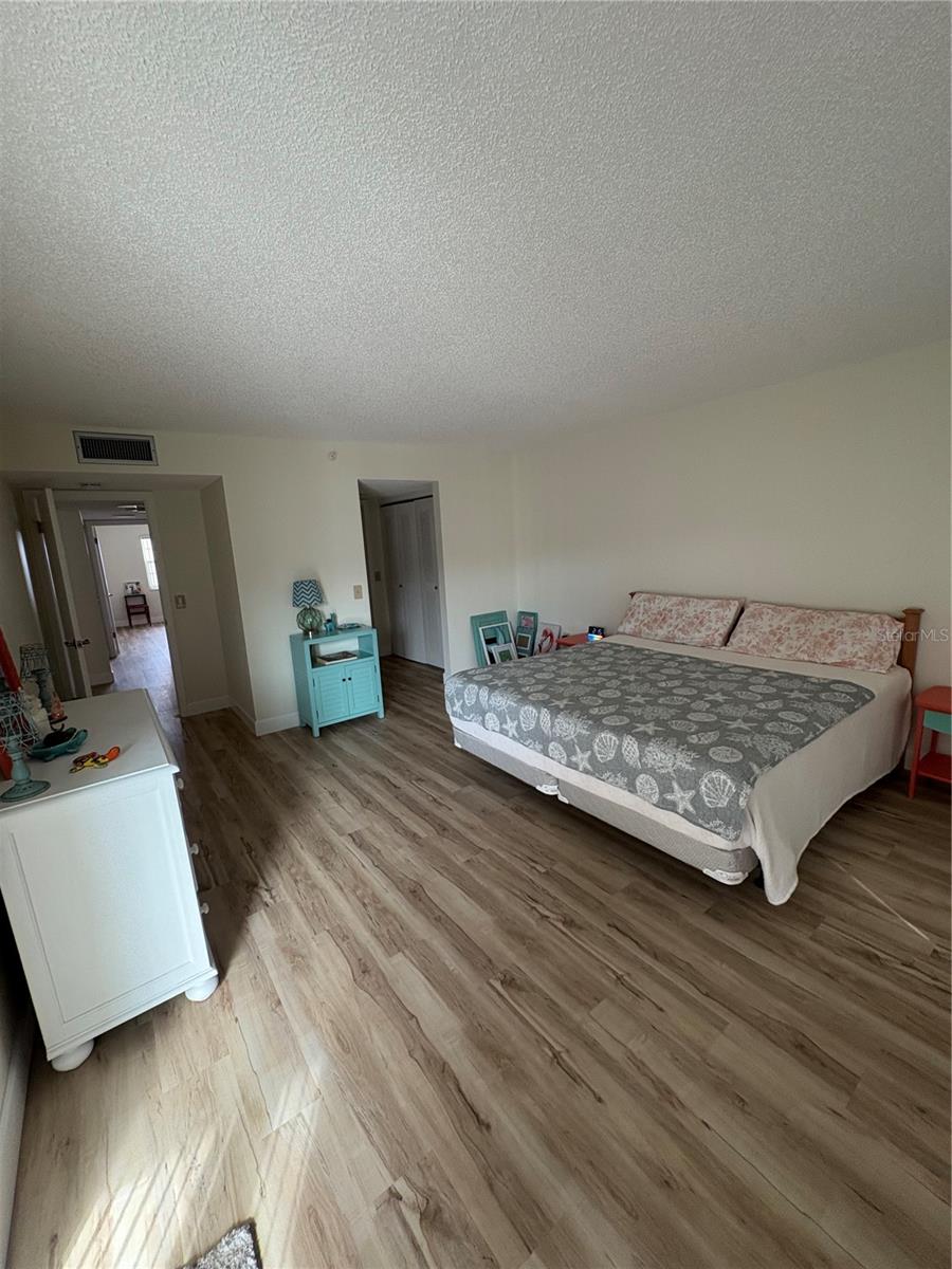 GOLDEN SHORES CONDO - Residential
