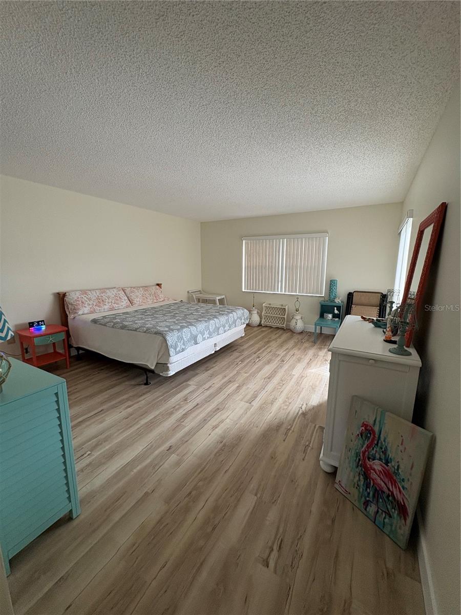 GOLDEN SHORES CONDO - Residential