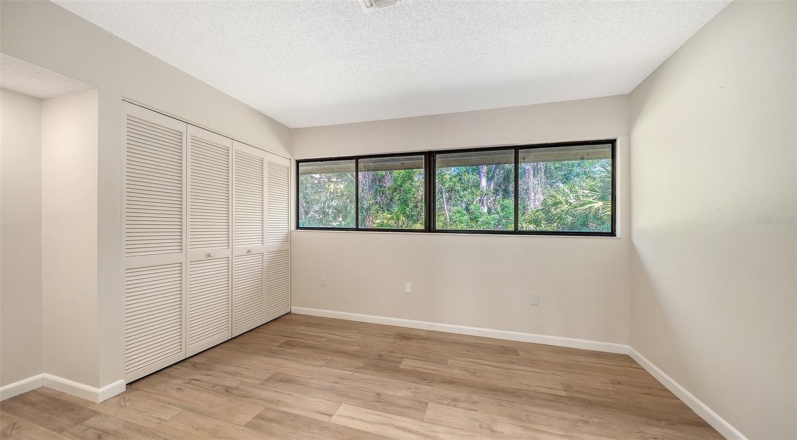 BUNKER OAKS - Residential