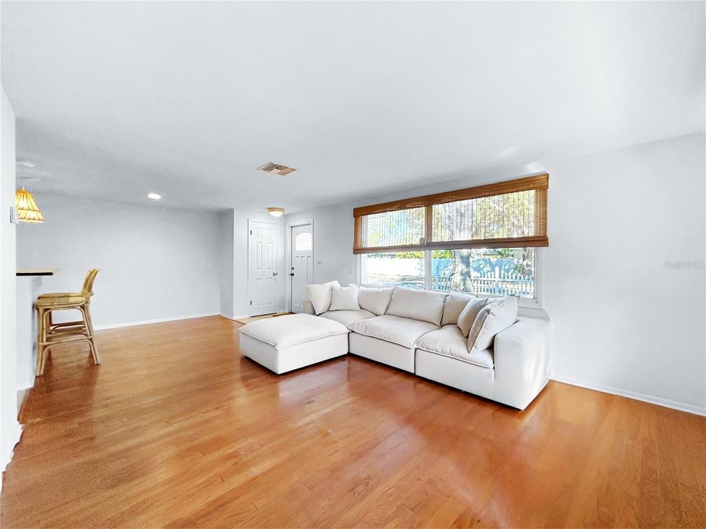 Photo of 2926 W Tyson Avenue, Tampa, FL 33611 (MLS # TB8469230)