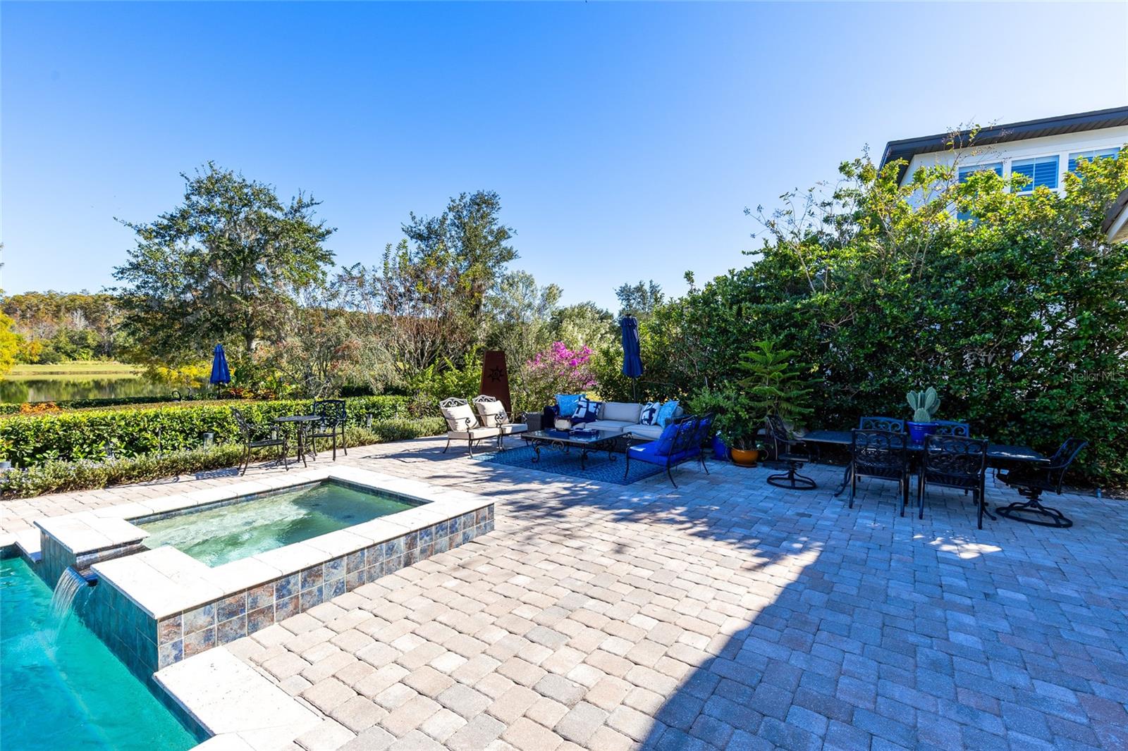 LAUREATE PARK - Residential