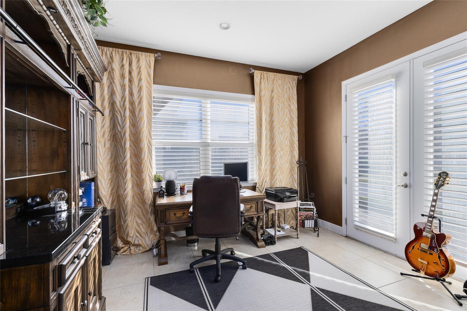 LAUREATE PARK - Residential