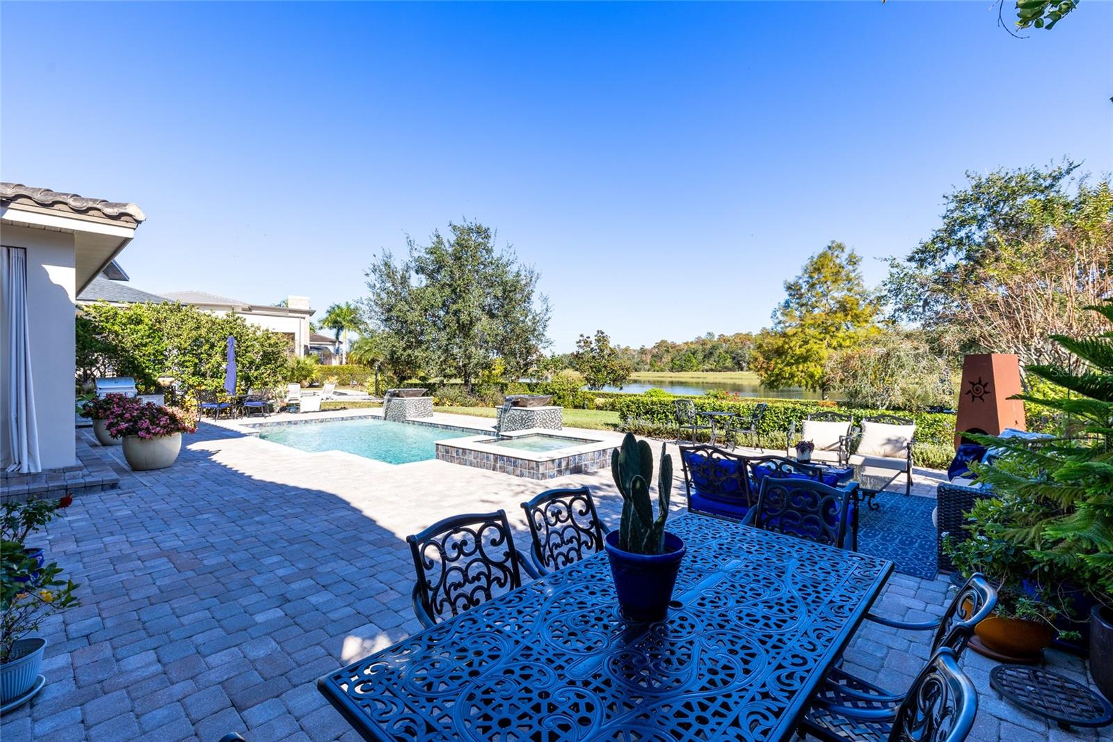 LAUREATE PARK - Residential