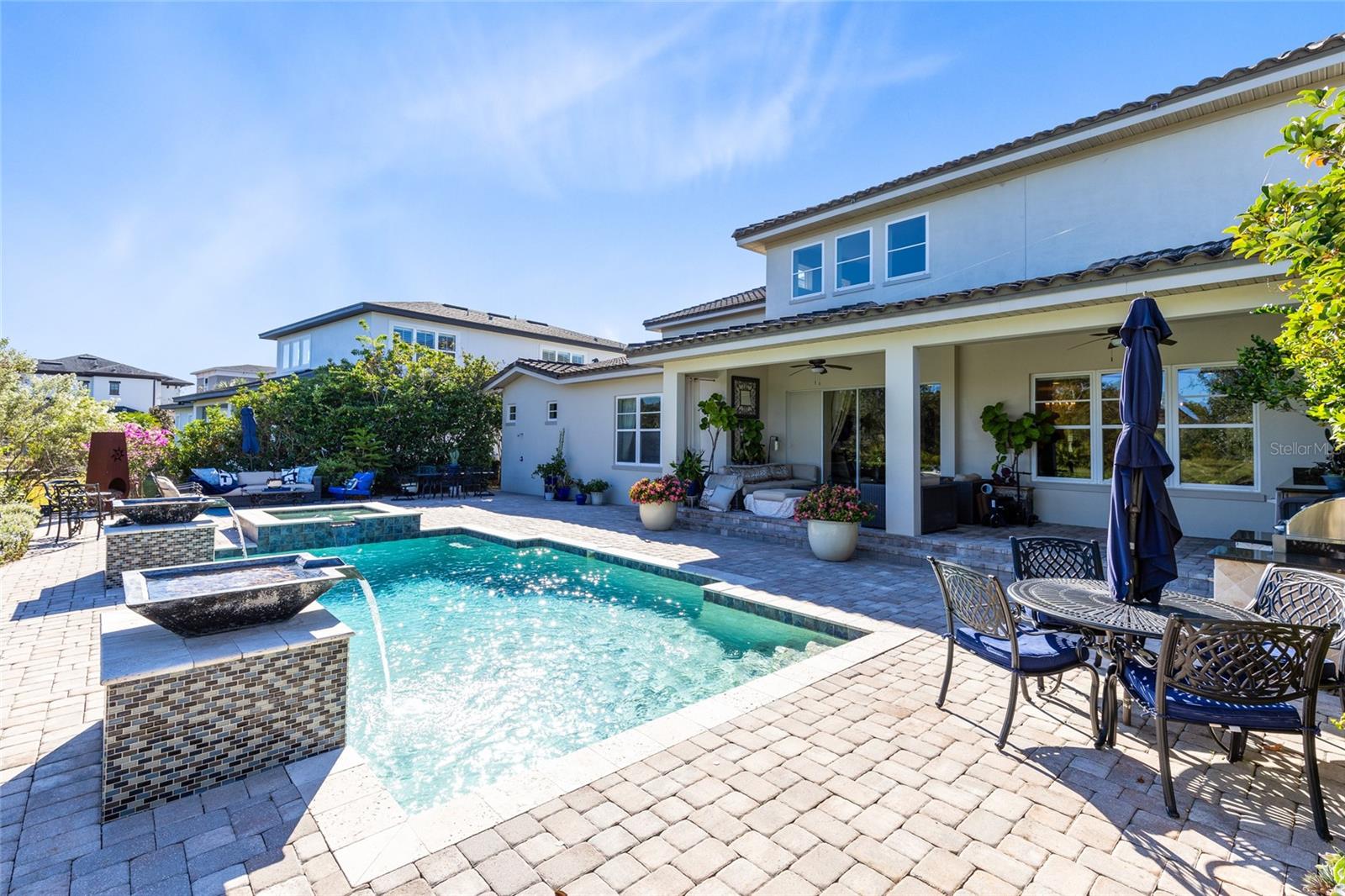 LAUREATE PARK - Residential