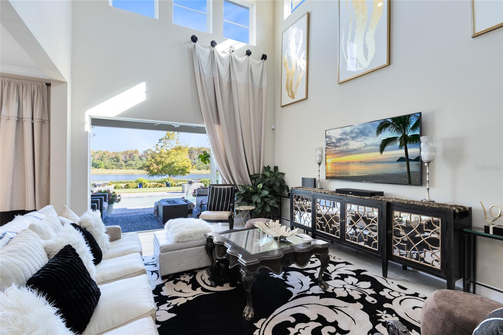 LAUREATE PARK - Residential