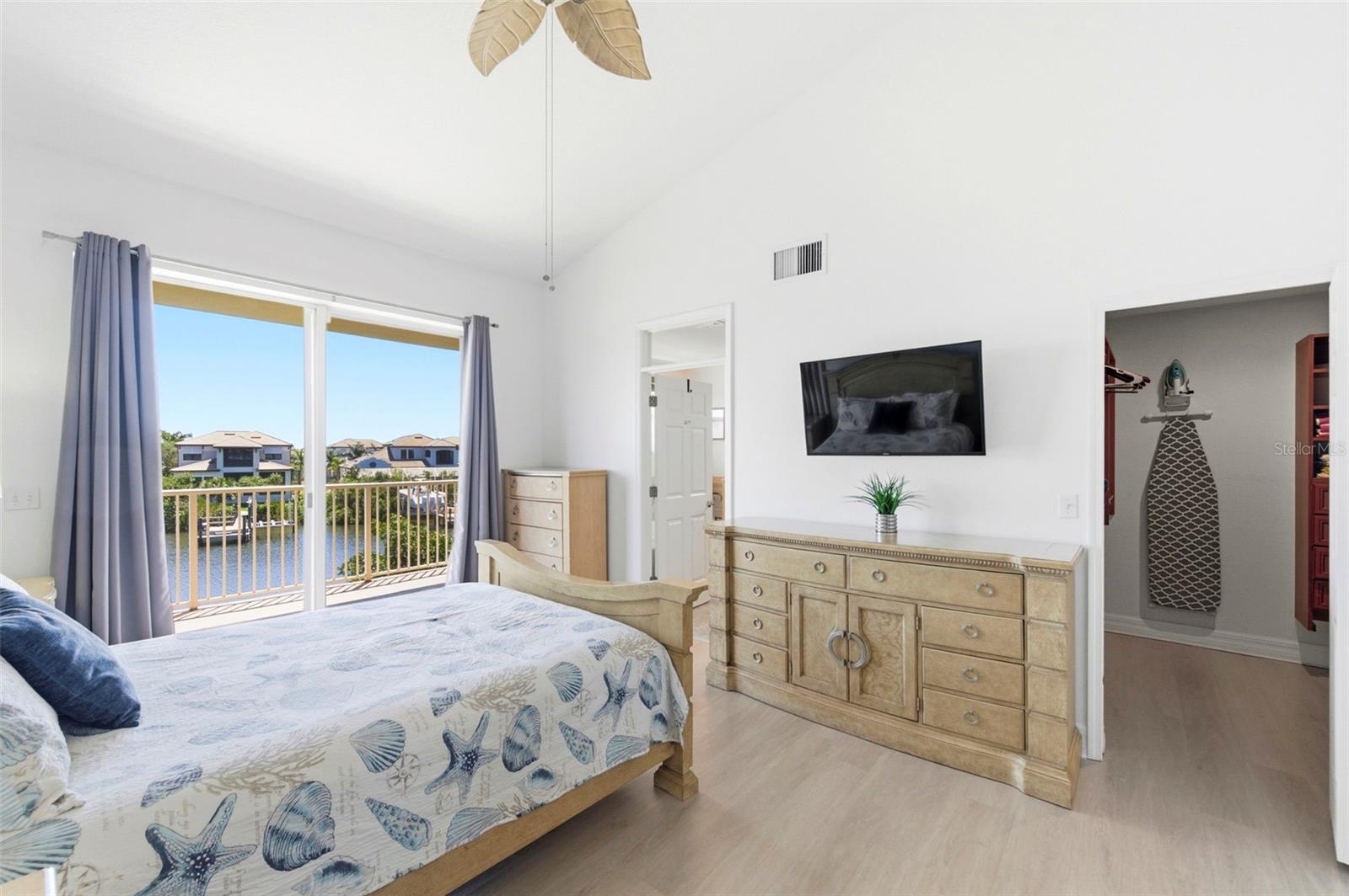 BAHIA BEACH TWNHMS PH 1A - Residential