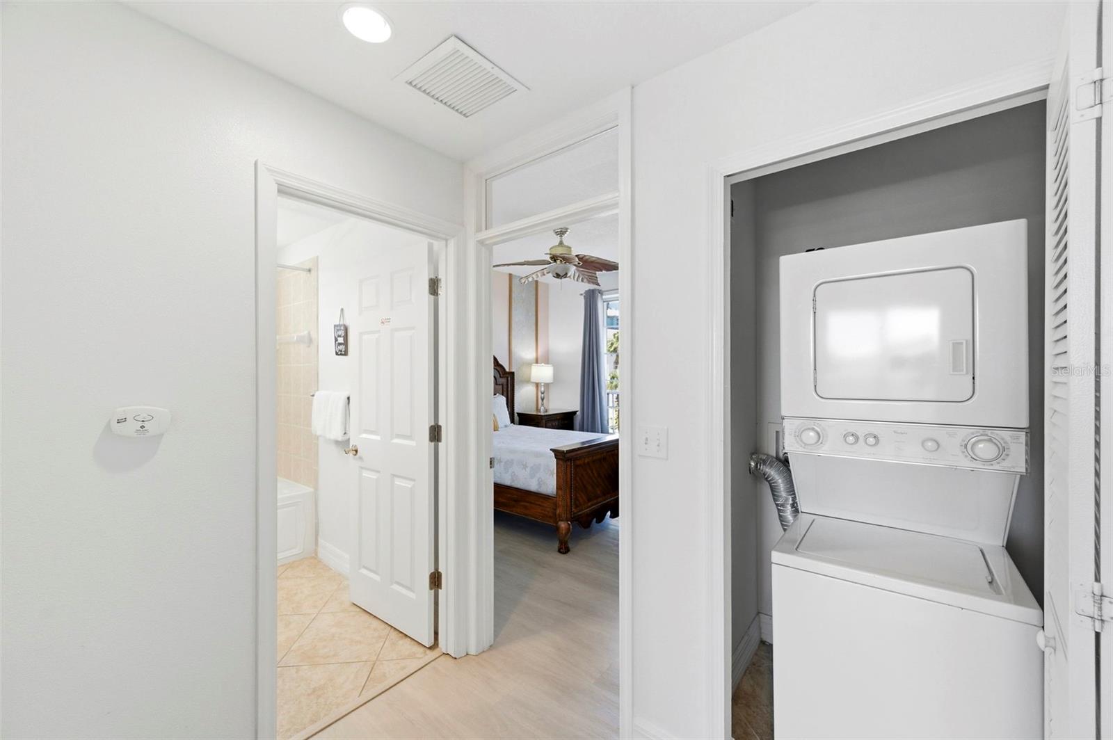 BAHIA BEACH TWNHMS PH 1A - Residential