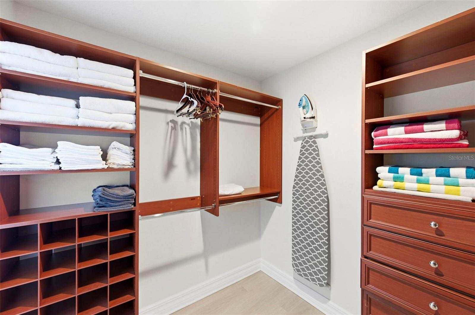 BAHIA BEACH TWNHMS PH 1A - Residential