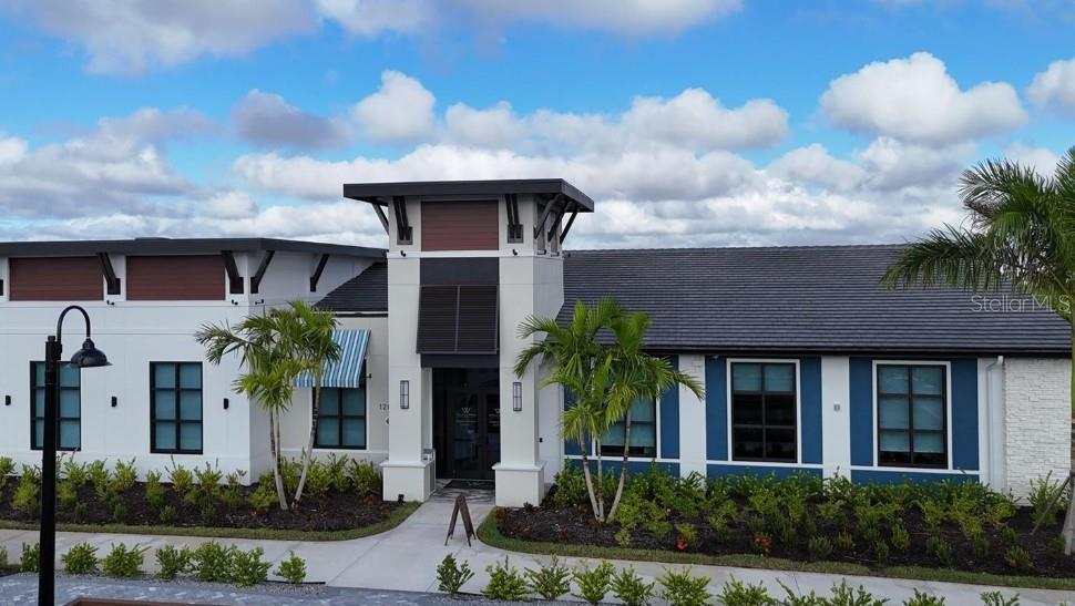 WELLEN PARK GOLF & COUNTRY CLUB - Residential