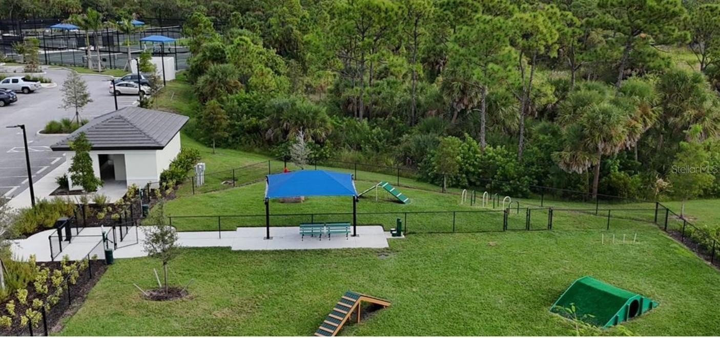 WELLEN PARK GOLF & COUNTRY CLUB - Residential