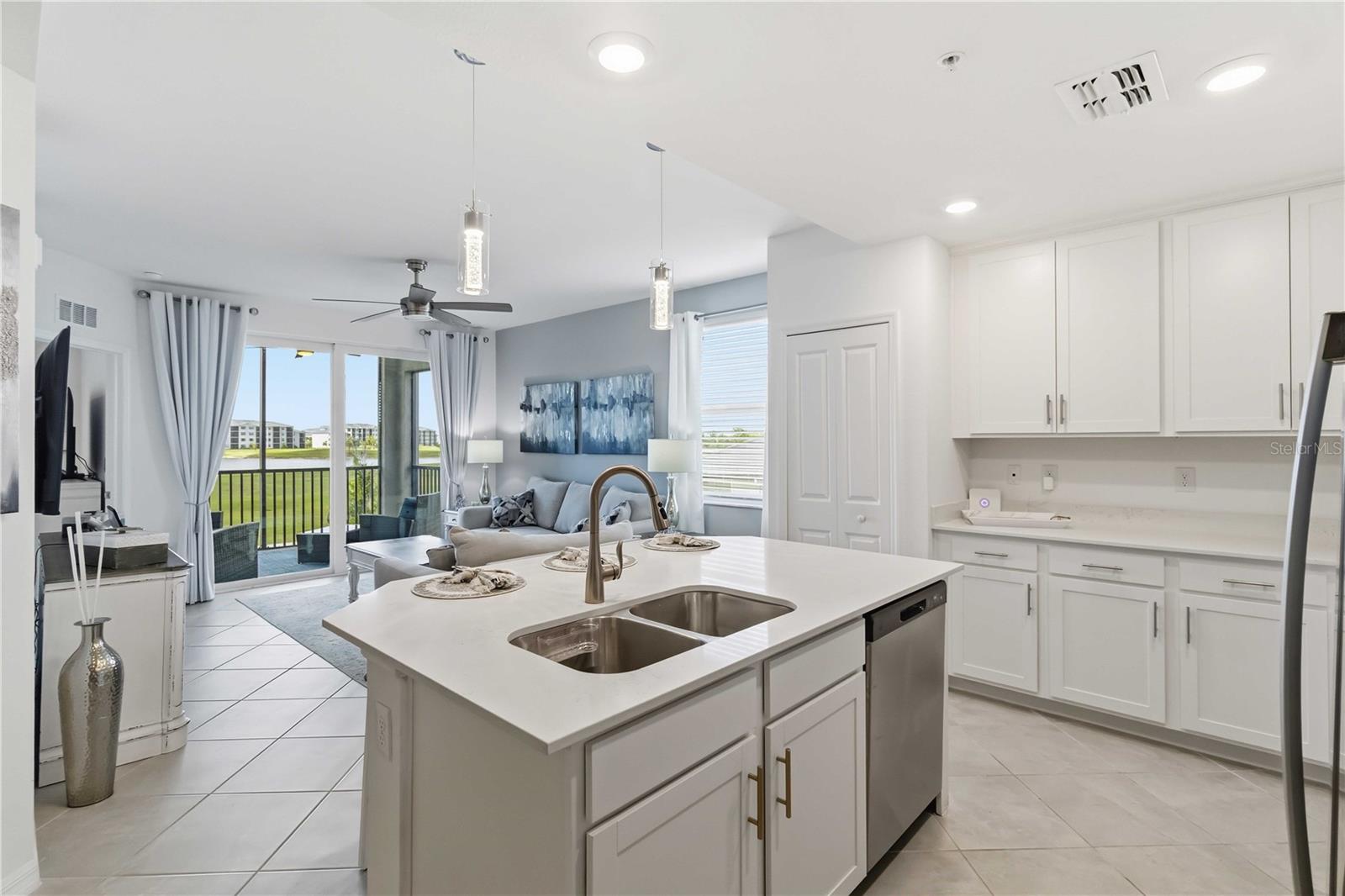 WELLEN PARK GOLF & COUNTRY CLUB - Residential