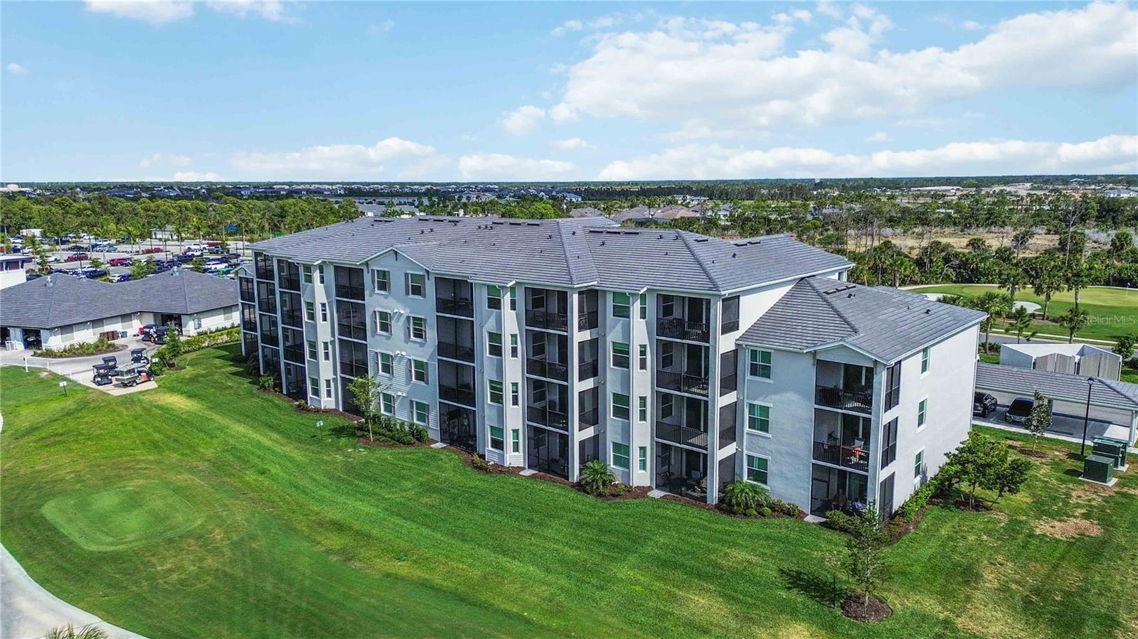 WELLEN PARK GOLF & COUNTRY CLUB - Residential