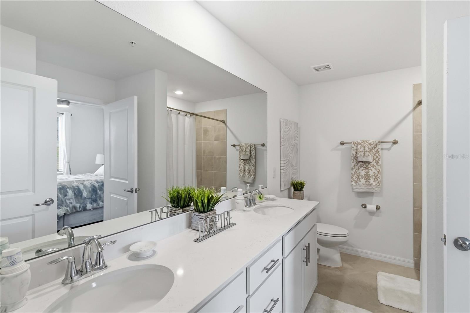 WELLEN PARK GOLF & COUNTRY CLUB - Residential