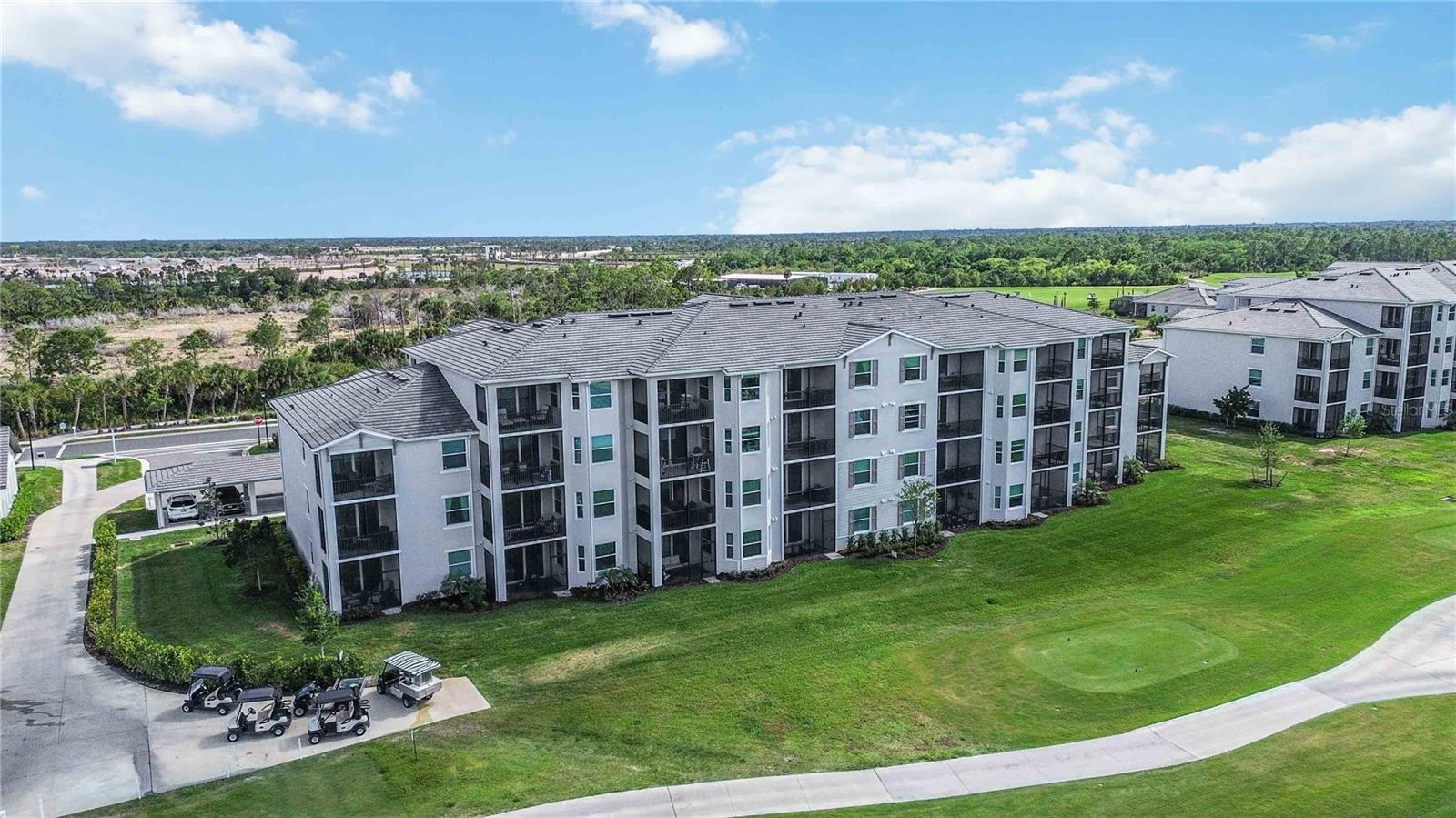 WELLEN PARK GOLF & COUNTRY CLUB - Residential