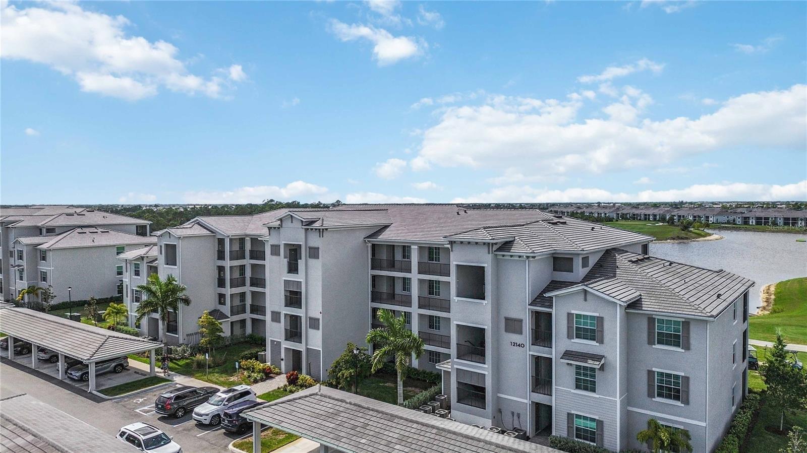 WELLEN PARK GOLF & COUNTRY CLUB - Residential