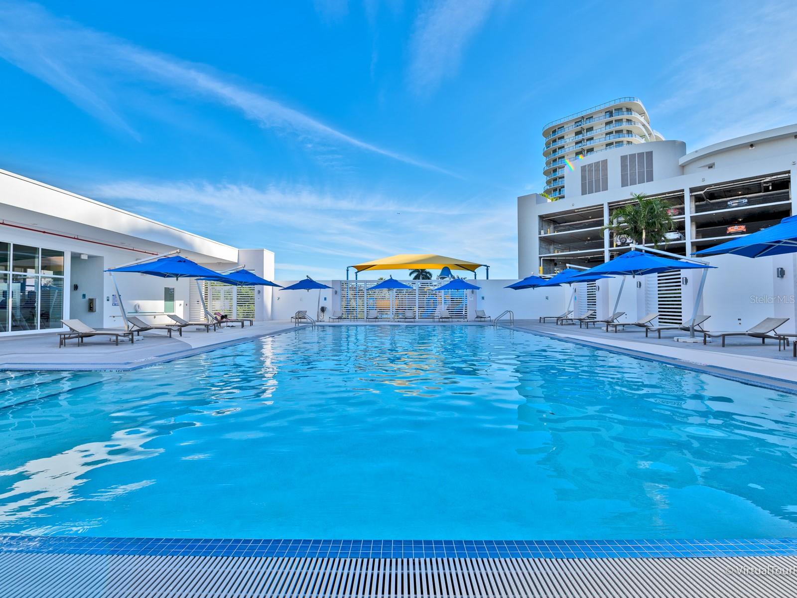 15051 ROYAL OAKS LANE 906