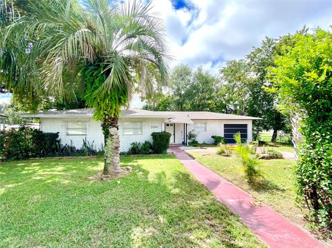 A home in DELTONA