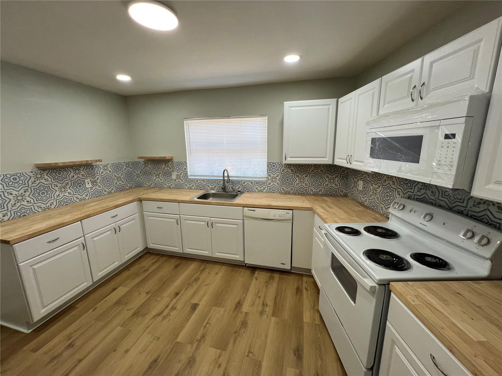 2308 LAKE HELEN OSTEEN ROAD