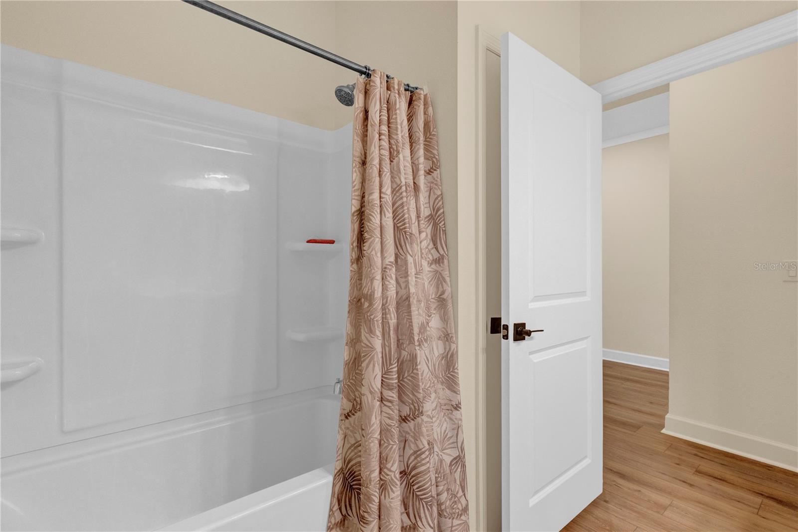 DEER RUN ESTATES - Residential Lease