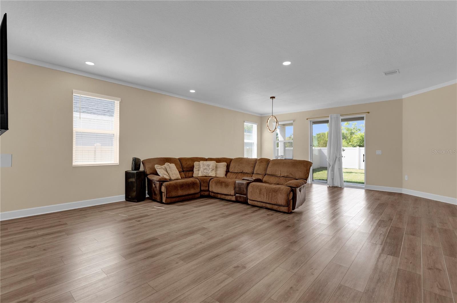 DEER RUN ESTATES - Residential Lease