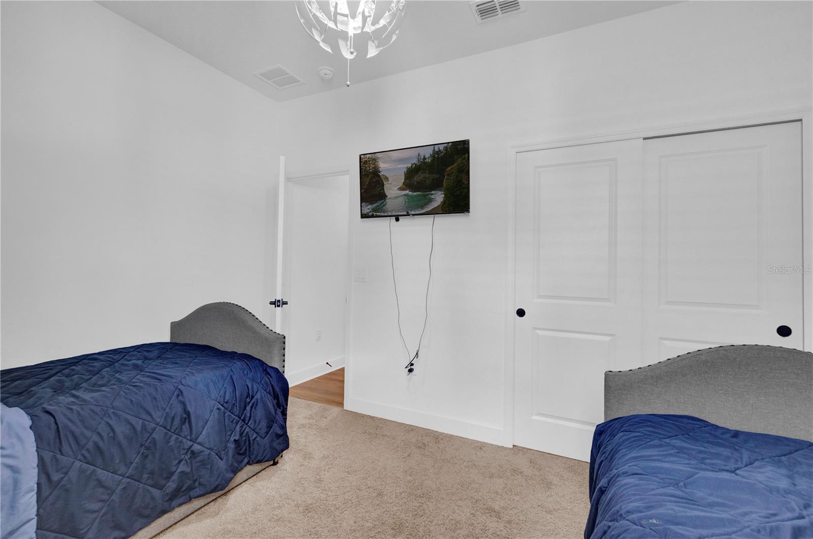 DEER RUN ESTATES - Residential Lease