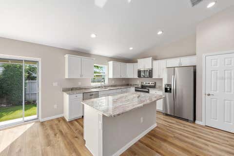 Tiny photo for 14362 SW 30th Place, Ocala, FL 34481 (MLS # OM727626)
