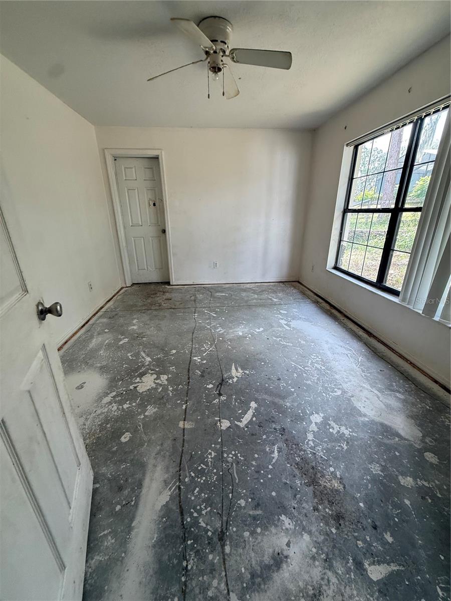 EAST UMATILLA - Residential