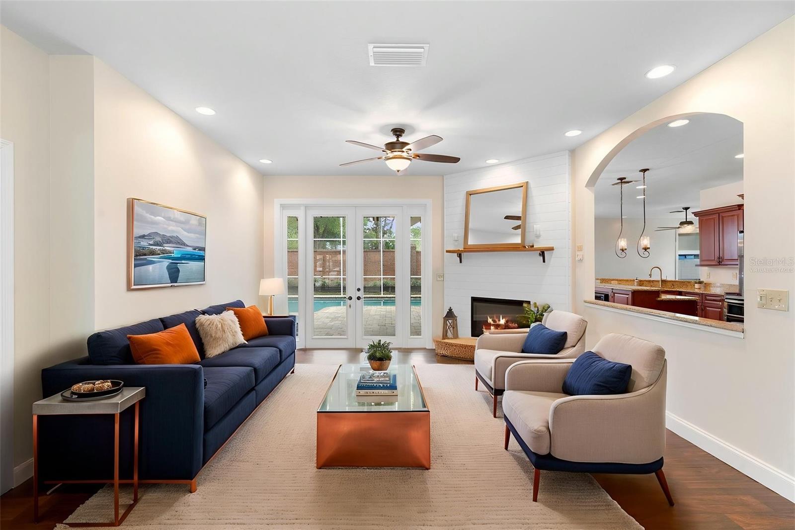 HUNTERS STAND AT CARILLON - Residential